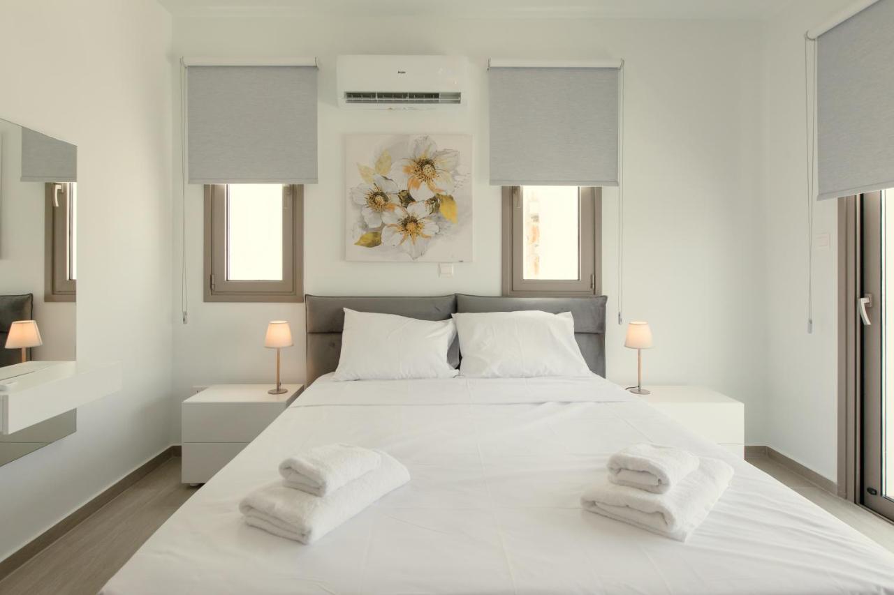 Palm Tree Villas Livadhia Екстериор снимка