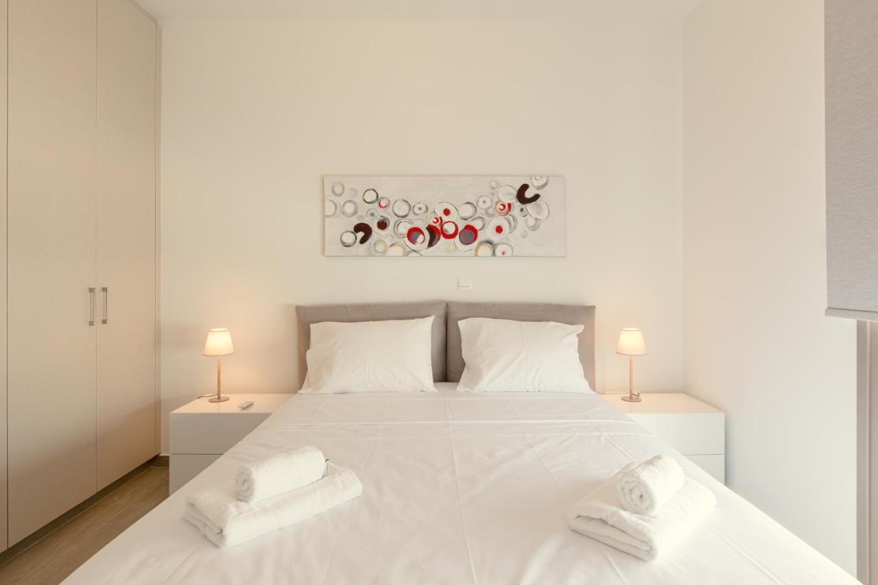 Palm Tree Villas Livadhia Екстериор снимка