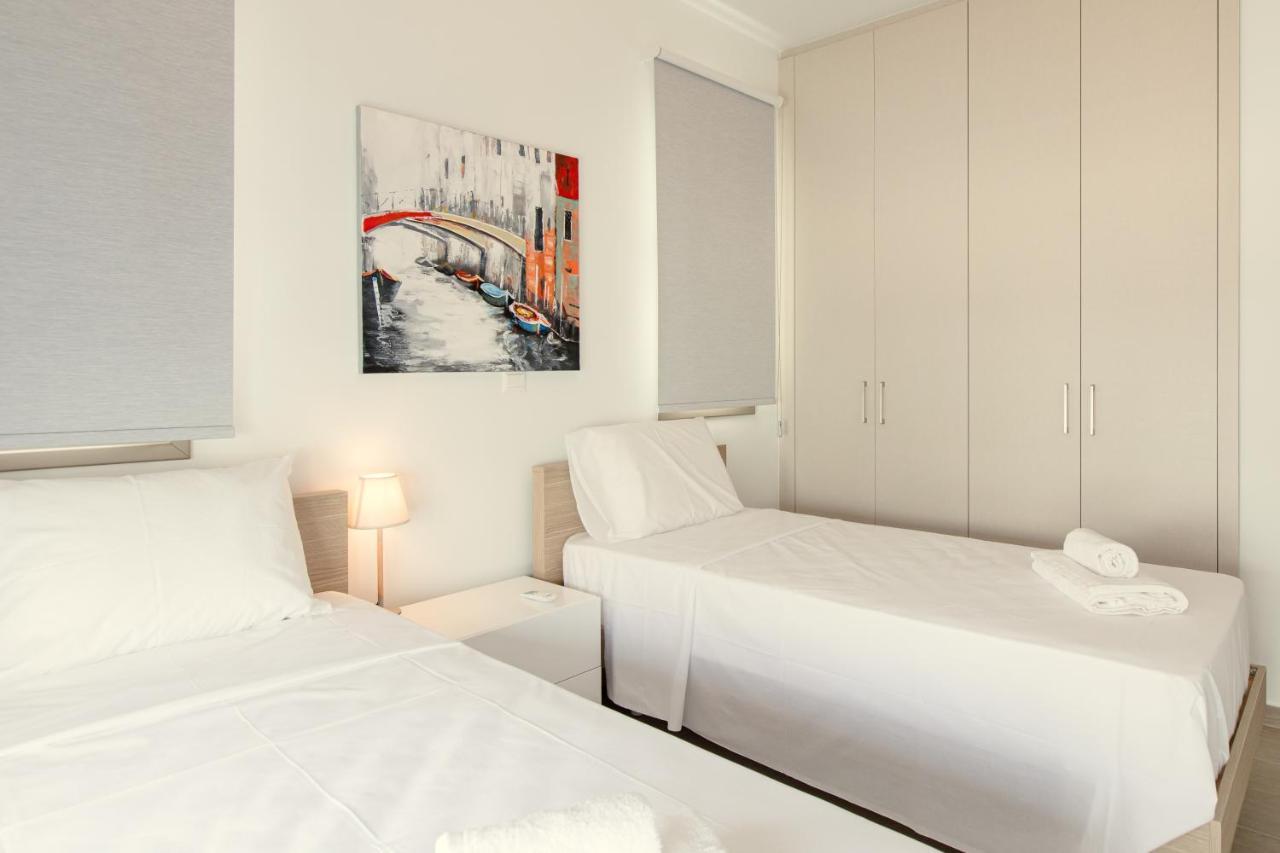 Palm Tree Villas Livadhia Екстериор снимка